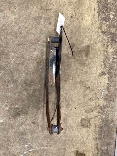 Used Freightliner Cascadia Fairing Bracket