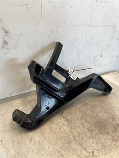 Used Kenworth T680 LH Fairing Bracket