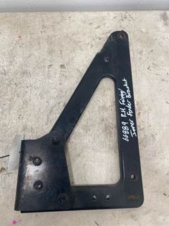Used Mack CXU RH Fairing Bracket