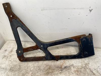 Used Western Star RH Fairing Bracket