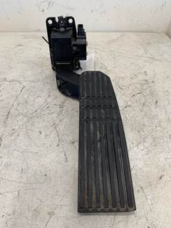 Used Freightliner Cascadia Throttle Pedal