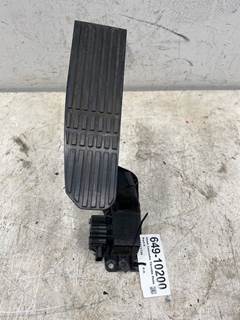 Used Freightliner Cascadia Throttle Pedal