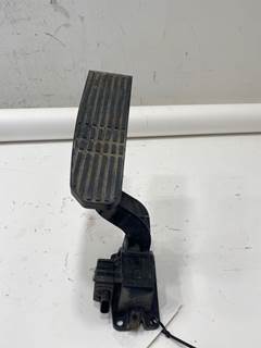 Used Freightliner Cascadia Throttle Pedal