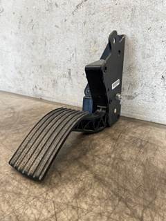 Used International 4300 Throttle Pedal