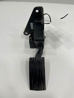 Used International 8600 Throttle Pedal