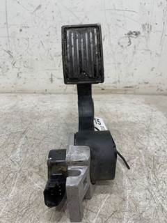 Used Volvo VNL Throttle Pedal