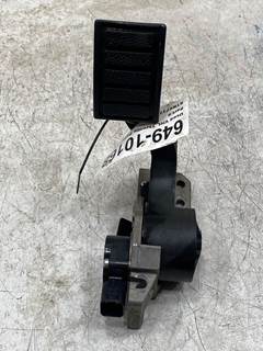 Used Volvo VNL Throttle Pedal