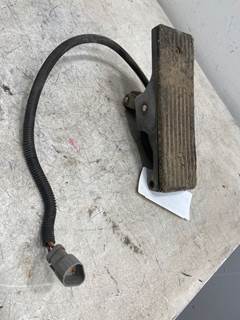 Used WHITEGMC WIA Throttle Pedal