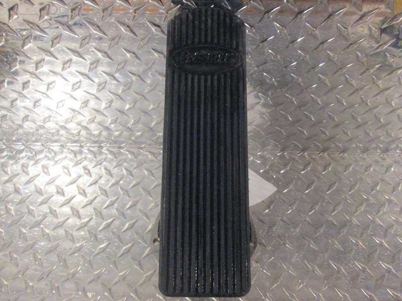 2015 Used Peterbilt Brake Pedal For Sale Wyoming, MI