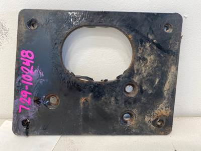 Used Freightliner Cascadia RH Bumper Bracket Plate