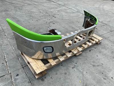Used Freightliner Cascadia 113 Front Bumper