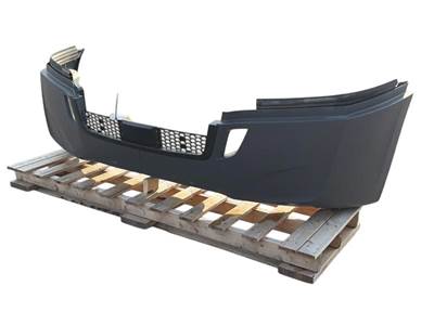 Used Freightliner Cascadia 116 Front Bumper