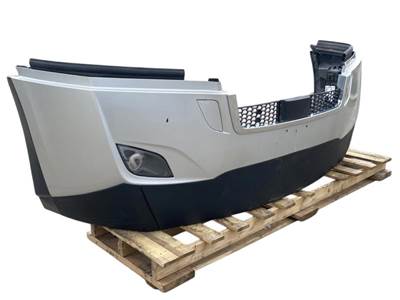 Used Freightliner Cascadia 126 Front Bumper