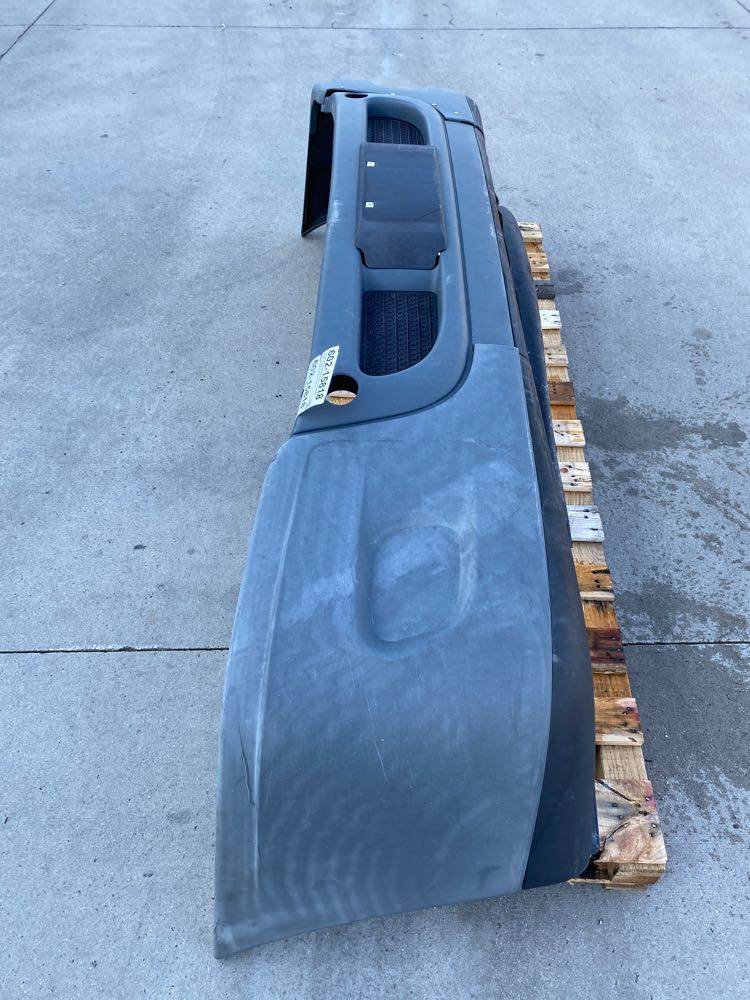 2015 Used Freightliner Cascadia Front Bumper For Sale Dorr, MI