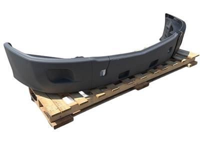 Used Peterbilt 579 Front Bumper