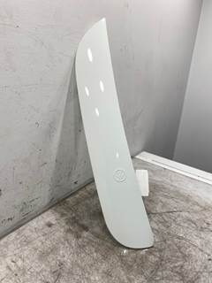 Used Freightliner Cascadia 126 LH Door Turning Vane