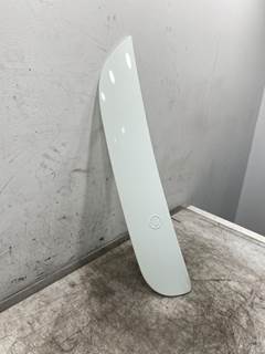 Used Freightliner Cascadia 126 LH Turning Vane