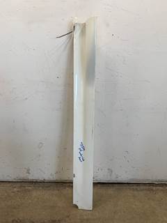 Used Freightliner Cascadia RH Front Under Cab Trim