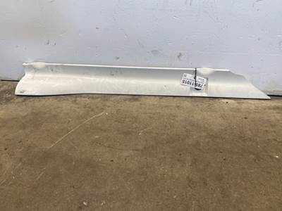 Used Freightliner Cascadia LH Under Cab Trim