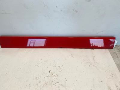 Used International LT RH Under Sleeper Trim