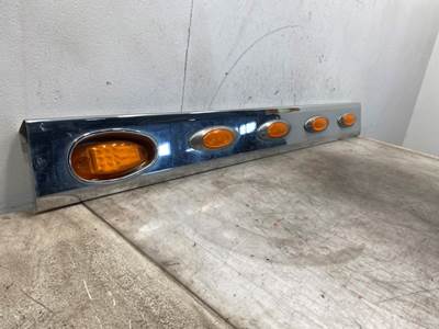 Used International Lonestar RH Under Sleeper Trim