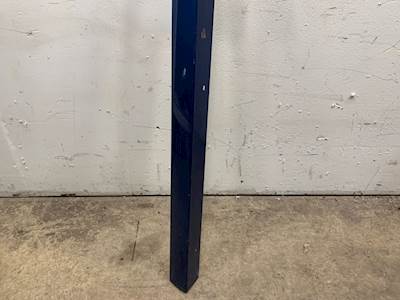 take3588　703530 天板金網 2015 Used Kenworth T680 RH Rear Under Cab Trim Panel For Sale