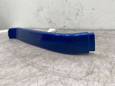 Used Kenworth T680 RH Lower Transition Trim