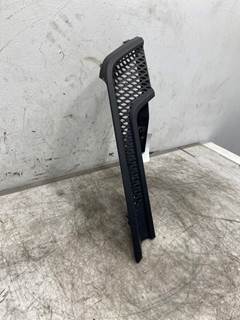 Used Kenworth T680 LH Fender Vent Trim