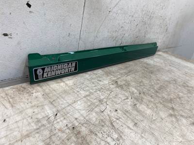 Used 2019 Kenworth T680 Right Under Cab Trim, Green, Part # R221441