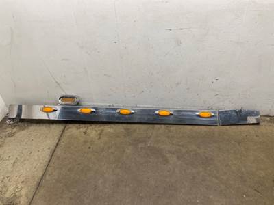 Used Peterbilt 387 RH Under Sleeper Trim