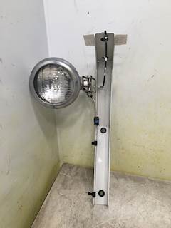 Used Peterbilt 579 Cab Extension RH Top Trim