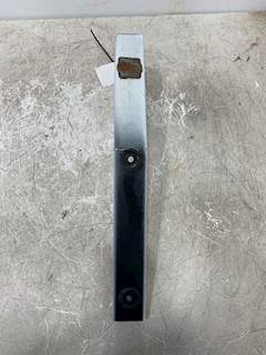 Used Peterbilt 579 RH Lower Cab Trim