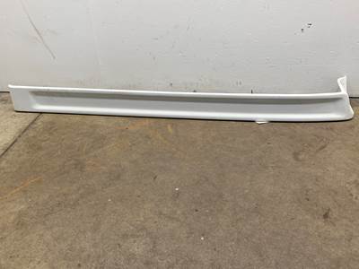 Used Sterling ST9500 LH Under Sleeper Trim