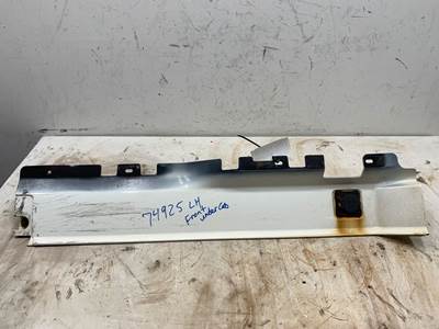 Used Volvo VNL LH Under Cab Trim