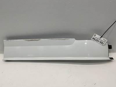 Used Volvo VNM RH Under Sleeper Trim