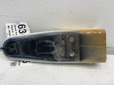 Used Freightliner Cascadia Cab Mounted Track Rod Bracket