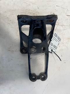 Used Freightliner Cascadia Front Cab Mount