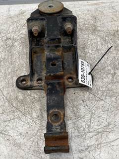 Used Freightliner 122 SD LH Front Cab Mount
