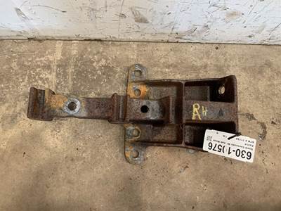 Used Freightliner Coronado RH Cab Mount