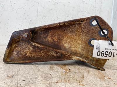 Used International 8600 RH Cab Mount