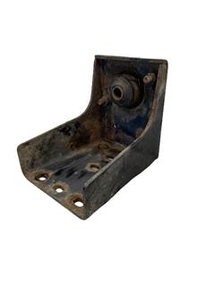 Used International 9200i Front Cab Mount