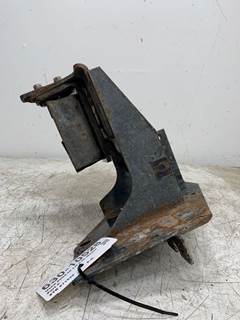 Used International 9900ix LH Cab Mount