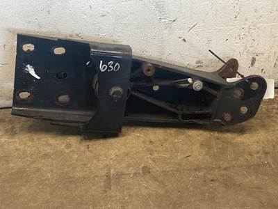 Used International Lonestar Sleeper LH Front Cab Mount