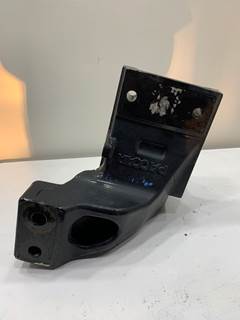 Used Kenworth T680 LH Front Cab Mount
