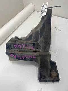 Used Kenworth T680 RH Cab Mount