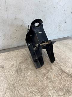 Used Kenworth T680 LH Rear Cab Mount