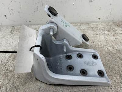 Used Peterbilt 579 LH Upper Cab Mount