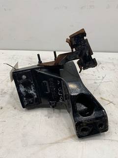 Used Peterbilt 579 LH Cab Mount