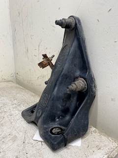 Used Peterbilt 587 RH Front Cab Mount