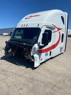 Used Freightliner Cascadia 126 Sleeper Cab